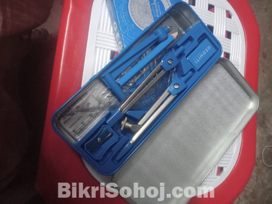 ক্যালকুলেটর casio 991es-plus এবং একটি নতুন জ্যামিতি বক্স